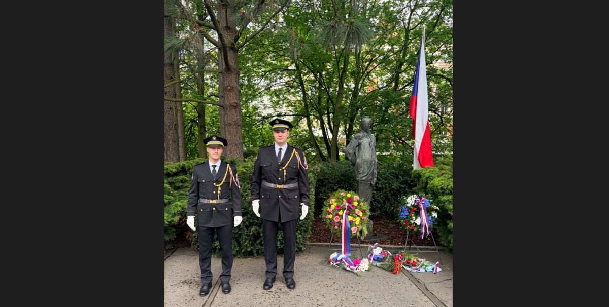 Karlovy Vary uctily Den vítězství. Pietního aktu se poprvé zúčastnila i čestná jednotka MP.