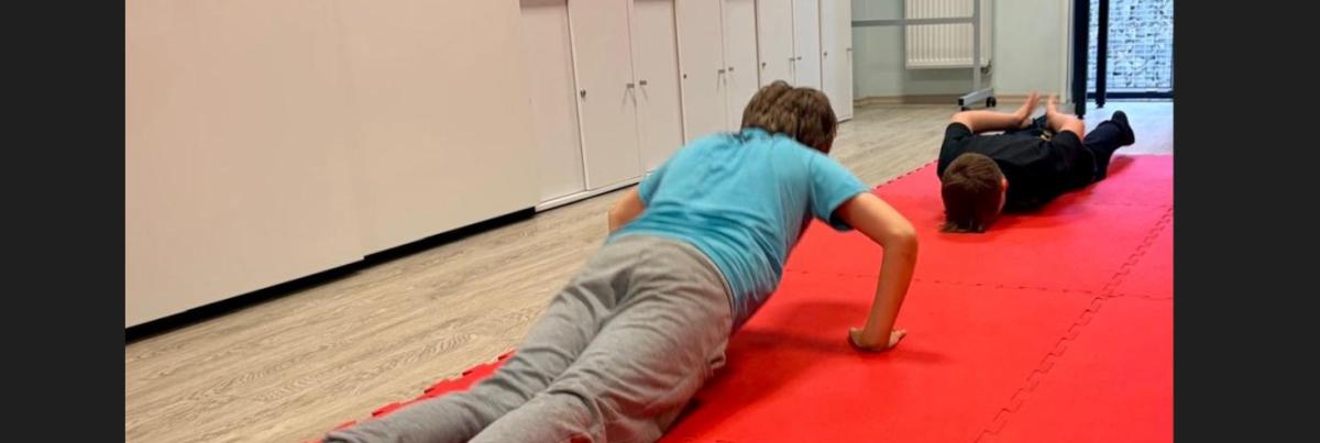 Mladí strážníci úspěšně absolvovali fyzické testy