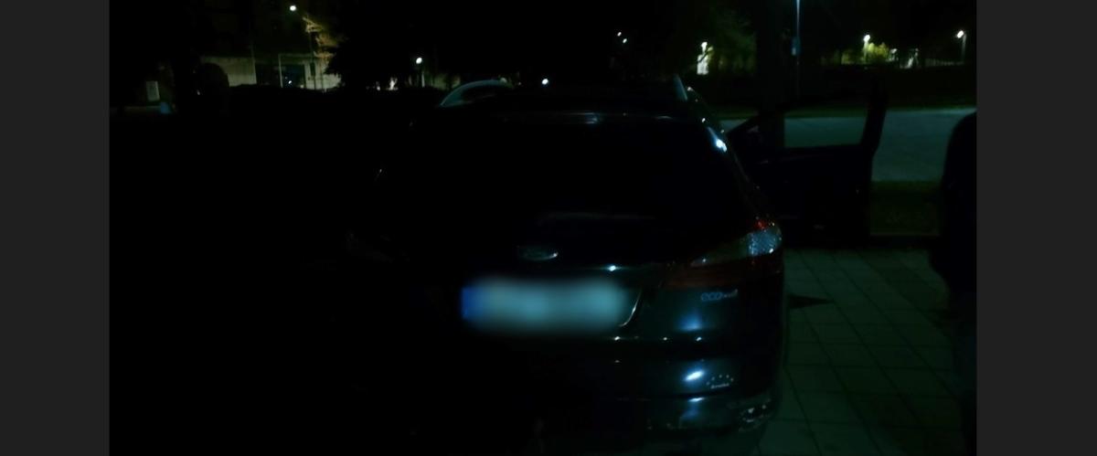 Podezření na nekalé jednání se nepotvrdilo. Muži ve vozidle pouze čekali na směnu.