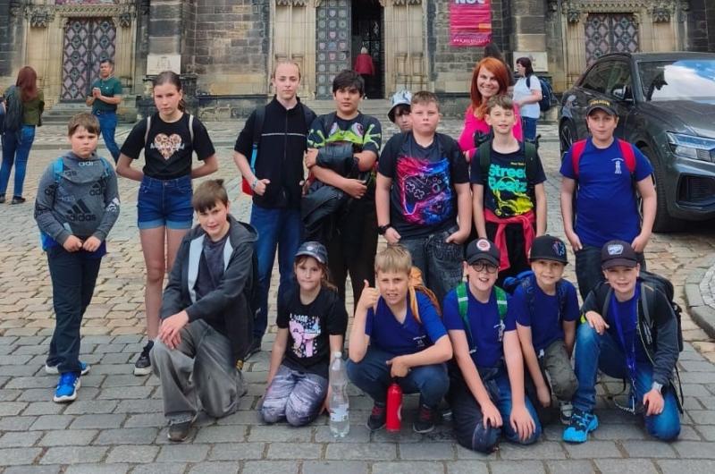 Mladí strážníci zakončili kroužek výletem do Prahy a návštěvou Muzea Policie ČR