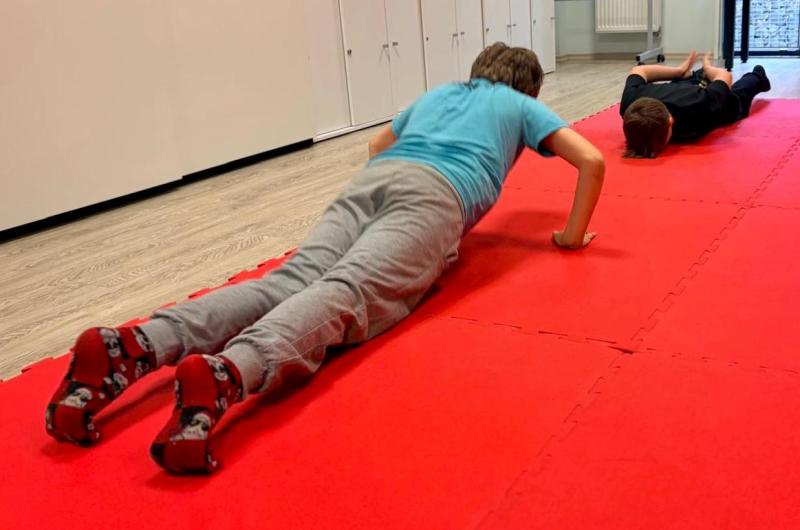 Mladí strážníci úspěšně absolvovali fyzické testy