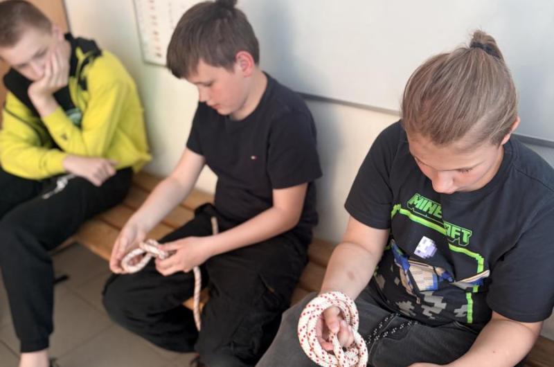 Uzly, lana a velká podívaná pro naše mladé strážníky