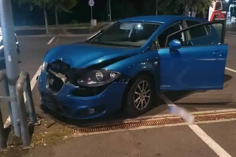 Když vám nedělní večer zpestří neviditelná lampa