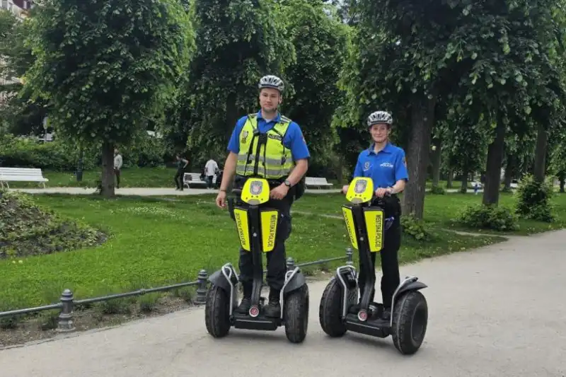 strážníci na segweyích