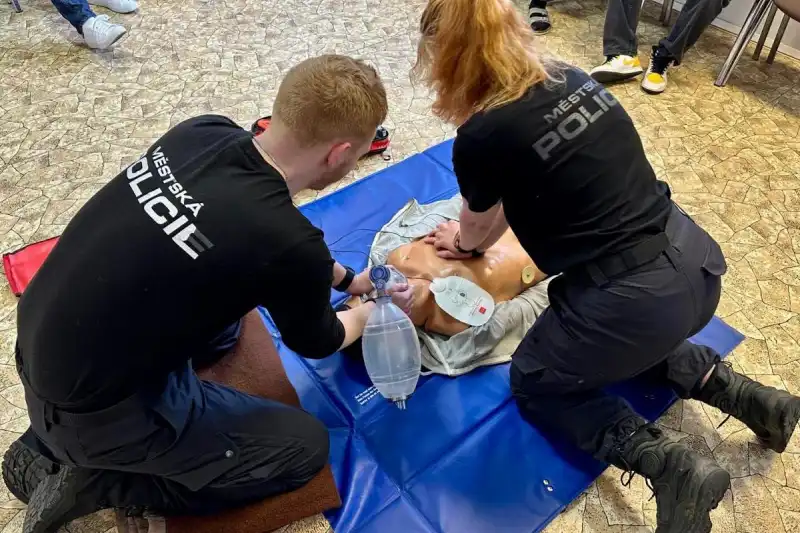 Probíhá školení první pomoci