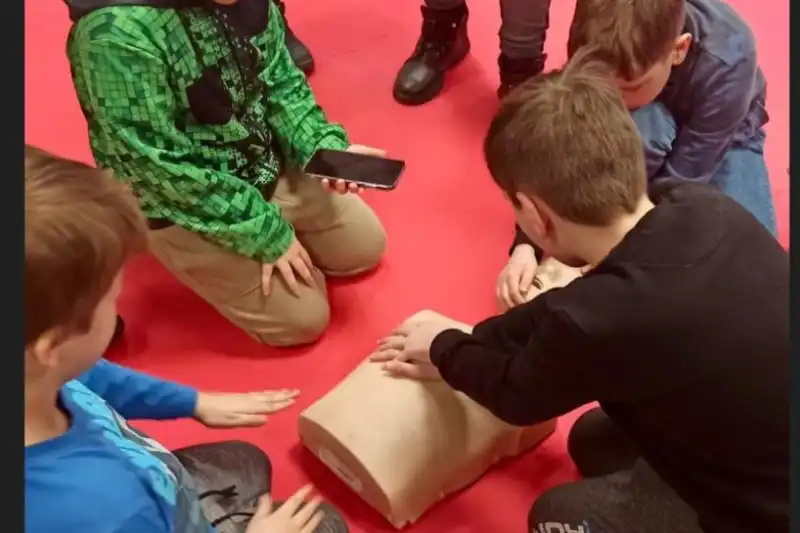 mladý strážník