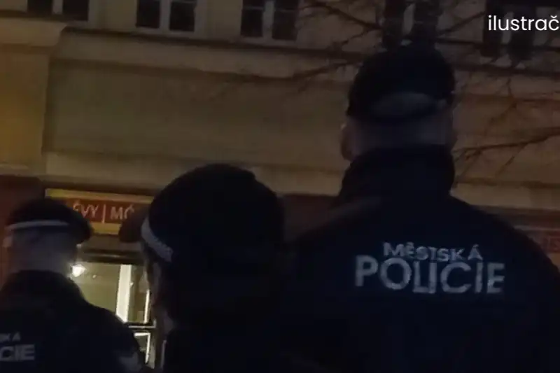 Podezřelé osoby vypátrali strážníci