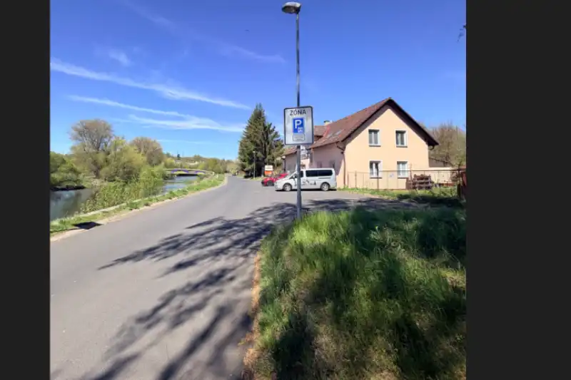 Chystáte se na Meandr? Nezapomeňte na parkovací hodiny!
