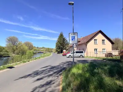 Chystáte se na Meandr? Nezapomeňte na parkovací hodiny!