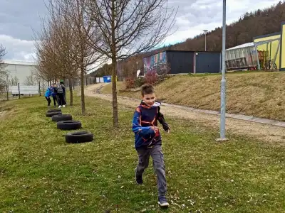 mladý strážník