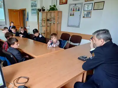 mladý strážník