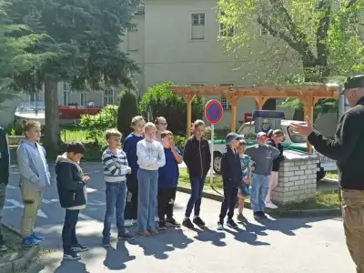 mladý strážník