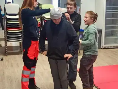 mladý strážník