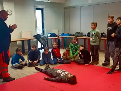 mladý strážník