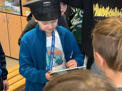 mladý strážník